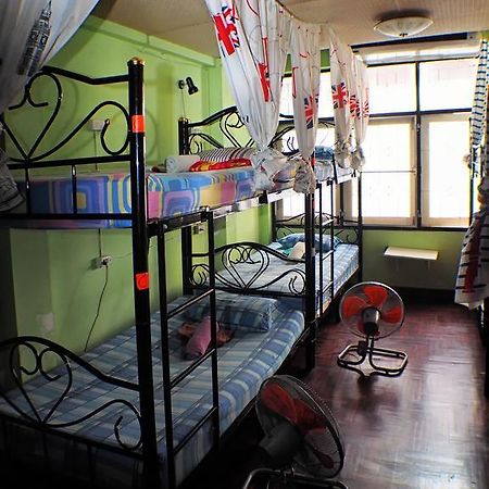 Wacky Fun Party Hostel Bangkok Exteriér fotografie