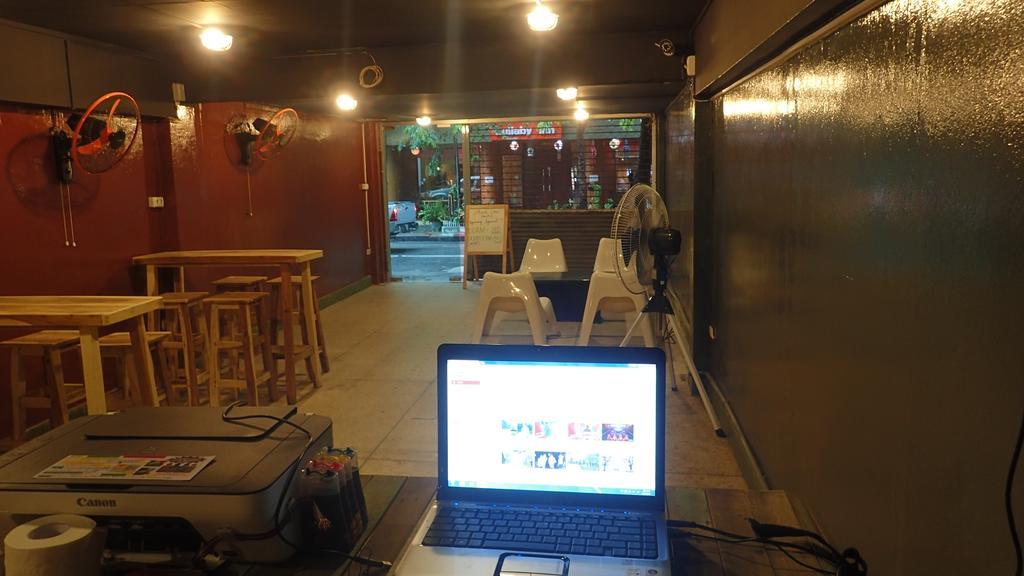 Wacky Fun Party Hostel Bangkok Exteriér fotografie